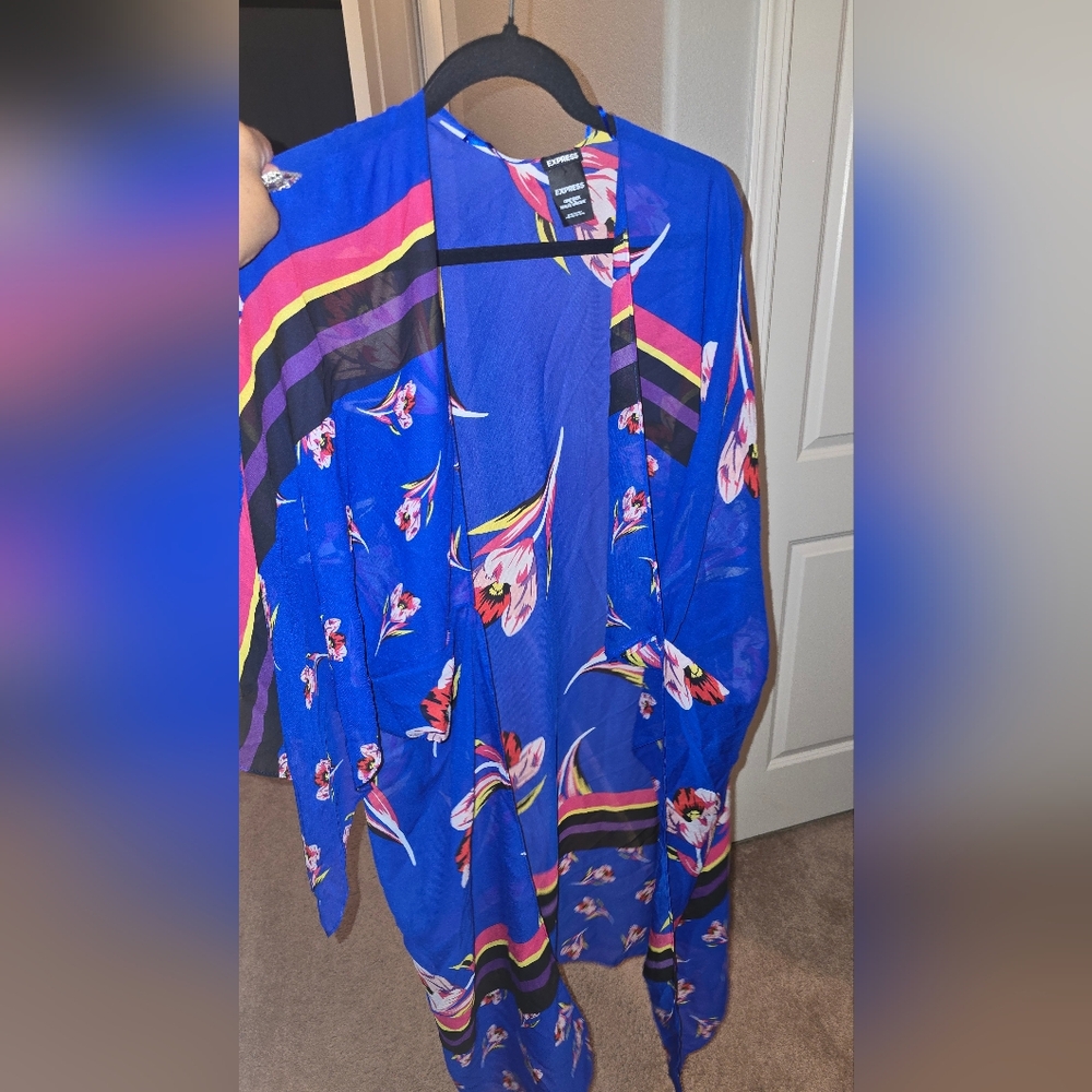 Express Blue Floral Kimono